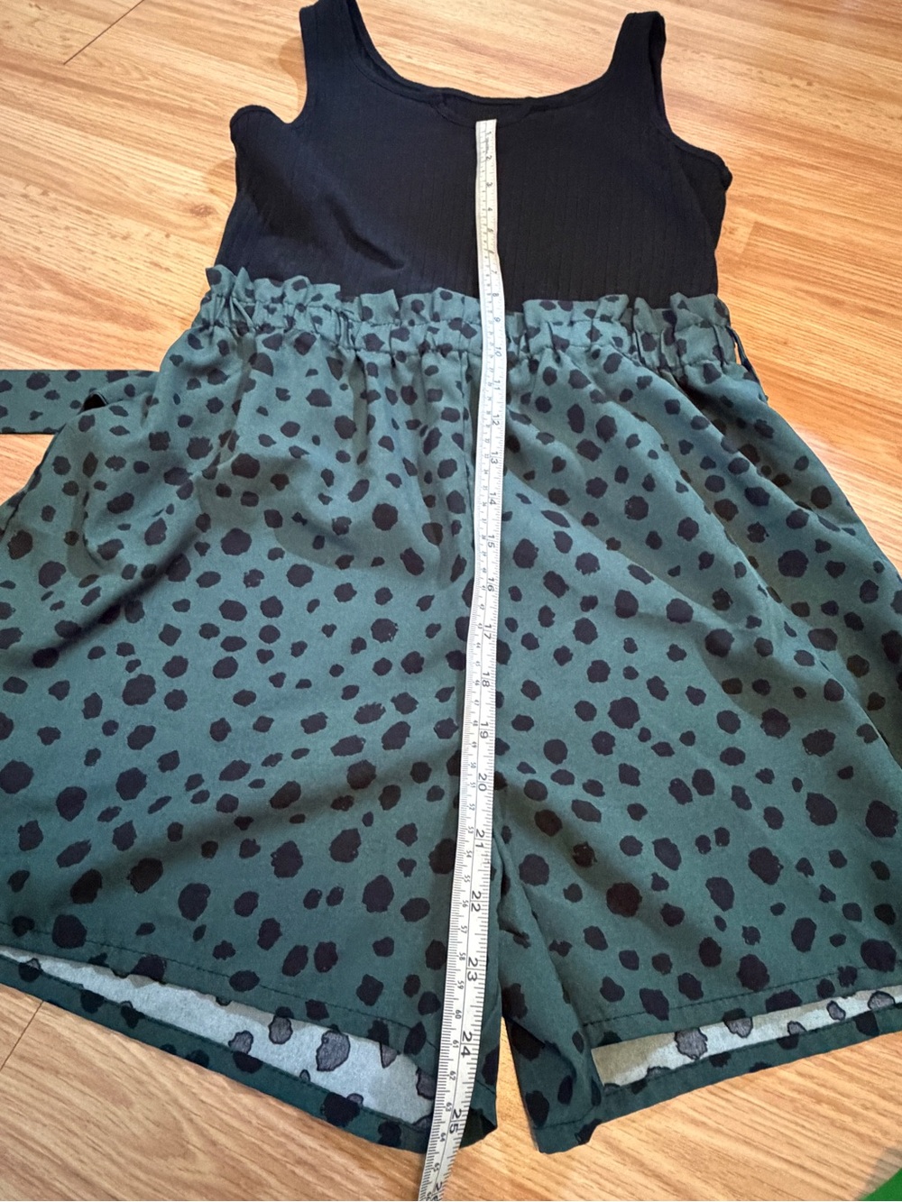 High-Waist Paperbag Tie Green Leopard Print Shorts - Picture 6 of 7